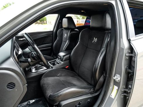 Used 2019 Dodge Charger Scat Pack w/ Plus Group RWD image 32
