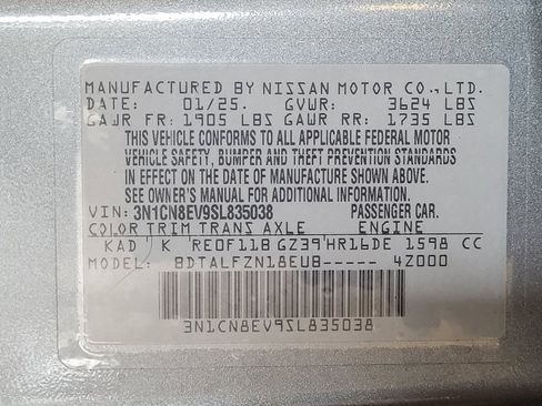Used 2025 Nissan Versa SV FWD image 33