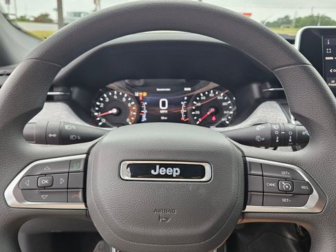 New 2025 Jeep Compass Sport image 22