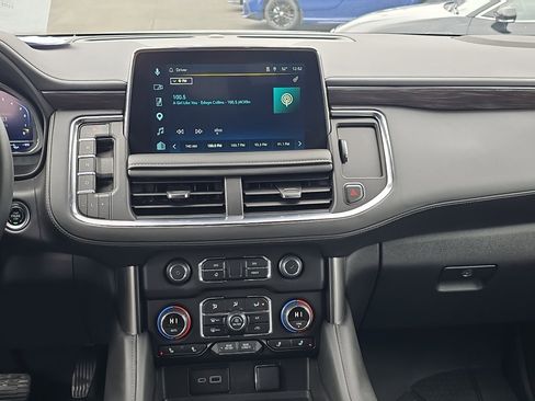 Used 2024 Chevrolet Tahoe Z71 w/ Luxury Package AWD/4WD image 26