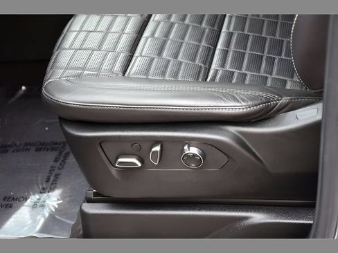 Certified 2023 Cadillac Escalade Premium Luxury Platinum AWD/4WD image 35