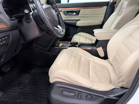 Used 2020 Honda CR-V Touring image 14