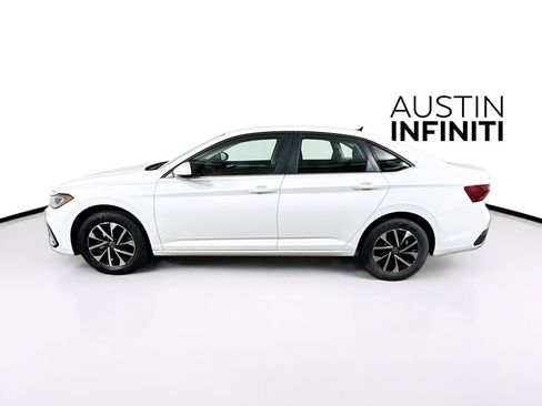 Used 2025 Volkswagen Jetta S image 4