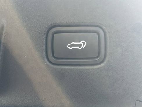 Used 2024 Hyundai Tucson Limited image 12