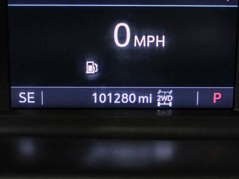 Used 2021 Chevrolet Silverado 1500 LT Trail Boss w/ Convenience Package II AWD/4WD image 19