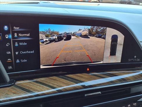 Used 2022 Cadillac Escalade Premium Luxury Platinum w/ Heavy-Duty Trailer Package image 31