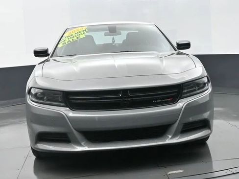 Used 2023 Dodge Charger SXT image 3