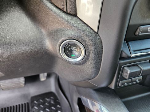 Used 2020 Chevrolet Silverado 1500 RST AWD/4WD image 19