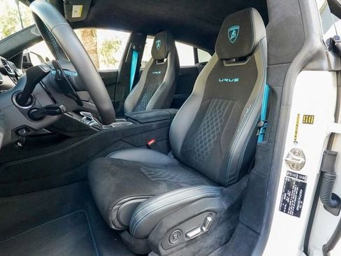 Used 2023 Lamborghini Urus Performante image 59