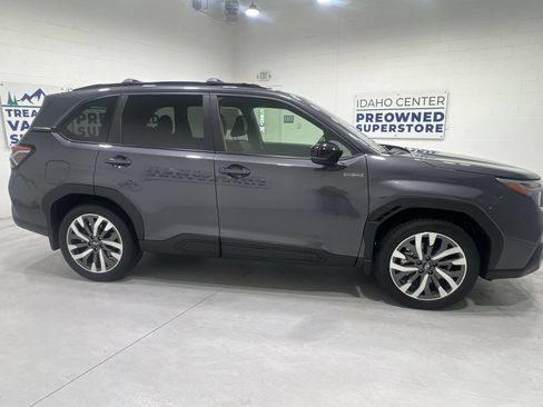 Certified 2025 Subaru Forester Touring w/ Protection Package (1PH) AWD/4WD image 9