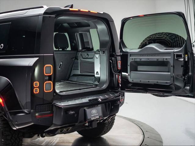 New 2026 Land Rover Defender 110 OCTA AWD/4WD image 30