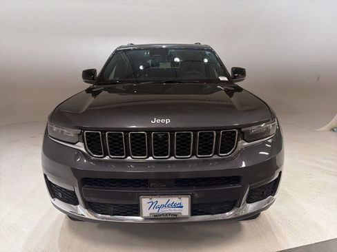 Used 2024 Jeep Grand Cherokee L Limited w/ Luxury Tech Group II image 2