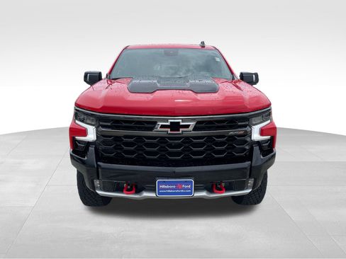 Used 2023 Chevrolet Silverado 1500 ZR2 w/ Technology Package image 11