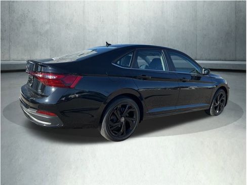 New 2026 Volkswagen Jetta SE image 8