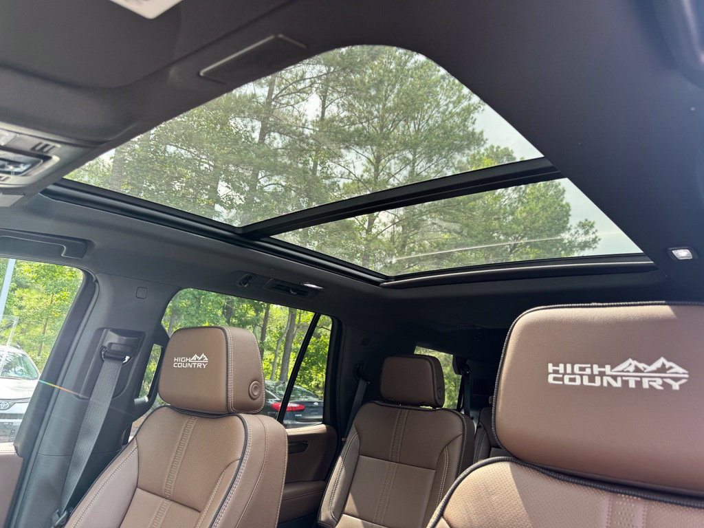 New 2026 Chevrolet Tahoe High Country w/ Sun And Tow Package AWD/4WD image 18