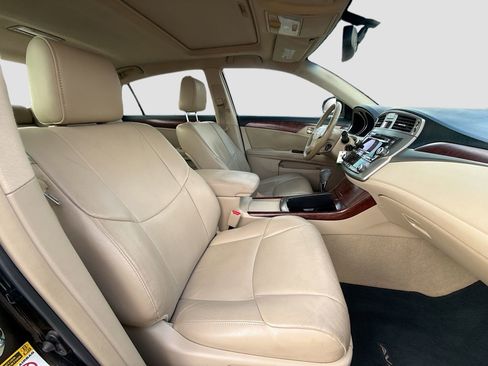 Used 2011 Toyota Avalon Limited image 28