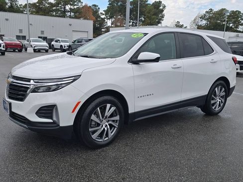 Certified 2022 Chevrolet Equinox LT image 1