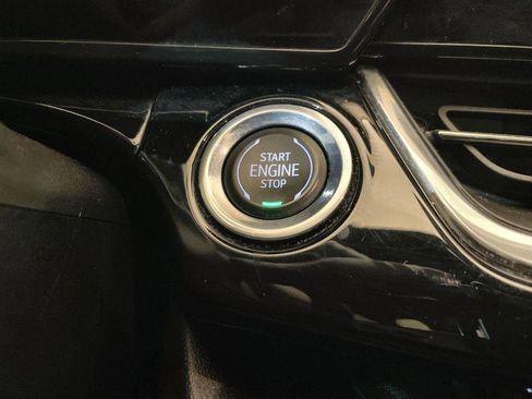 Used 2024 Chevrolet Trax RS w/ Sunroof Package image 16