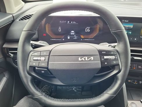 Certified 2026 Kia Sportage EX FWD image 19