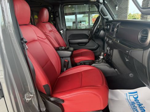 Used 2020 Jeep Gladiator Sport w/ Quick Order Package 24S image 31