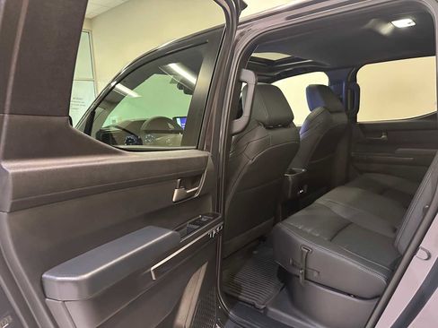 Certified 2025 Toyota Tacoma TRD Off-Road w/ TRD Off Road Premium Package AWD/4WD image 24