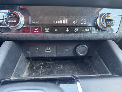 Used 2022 Mitsubishi Outlander SE AWD/4WD image 25