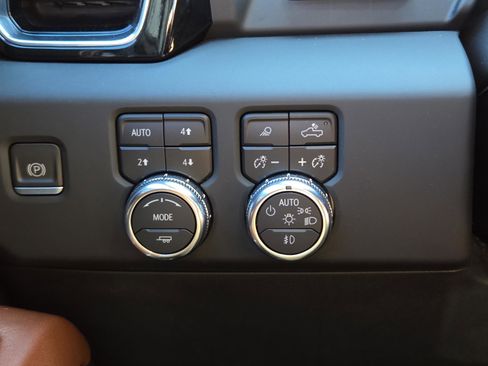 Used 2022 GMC Sierra 1500 Denali Ultimate image 30