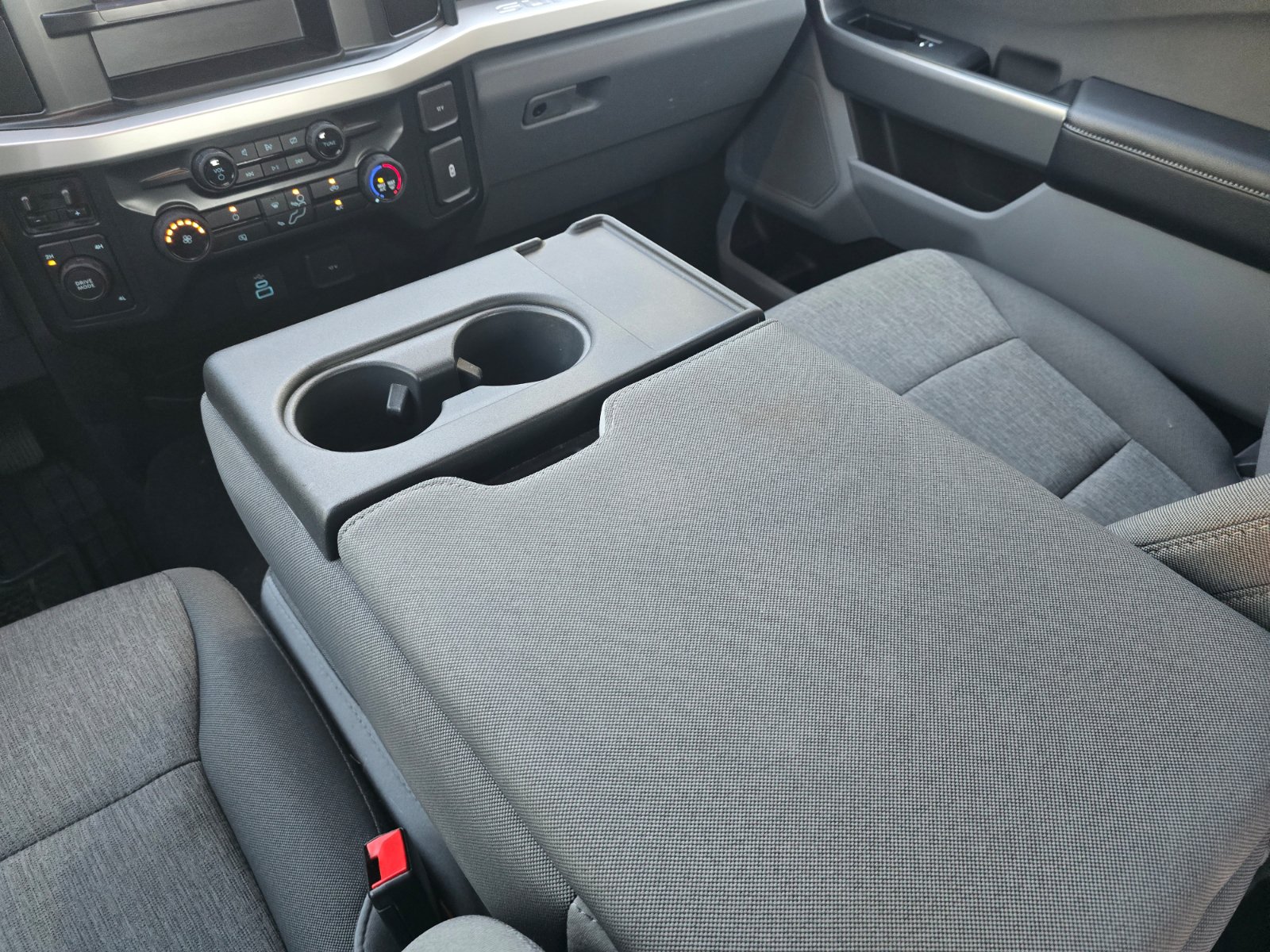 Used 2024 Ford F250 XL w/ STX Appearance Package AWD/4WD image 18