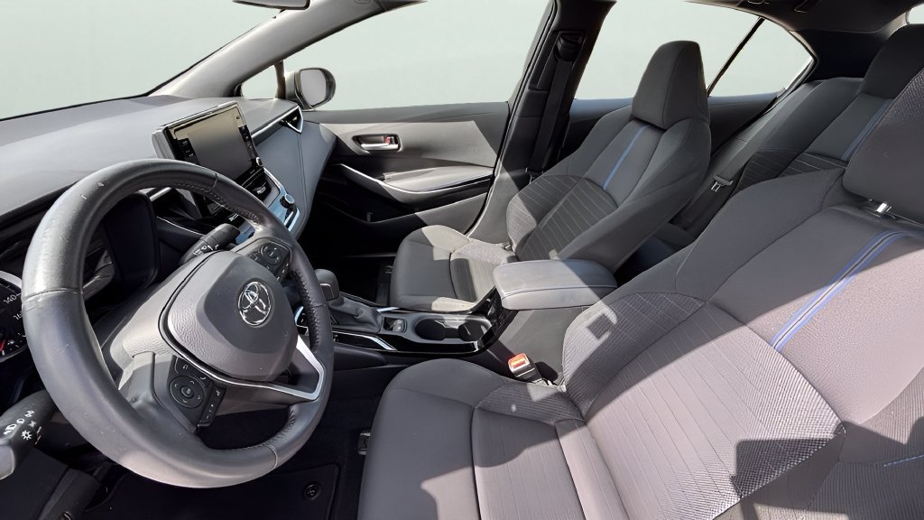 Used 2022 Toyota Corolla SE FWD image 11