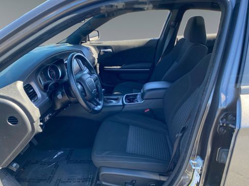 Used 2023 Dodge Charger SXT image 9