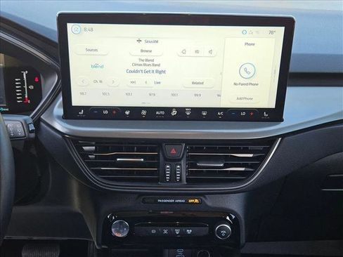 Used 2023 Ford Escape SE image 12