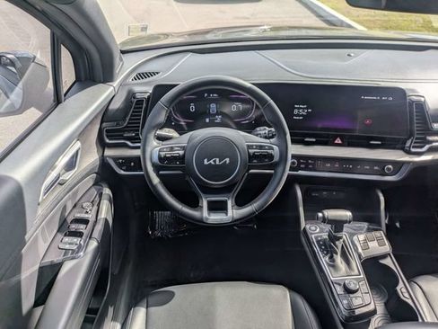 Used 2024 Kia Sportage X-Line w/ X-Line Premium Package AWD/4WD image 17