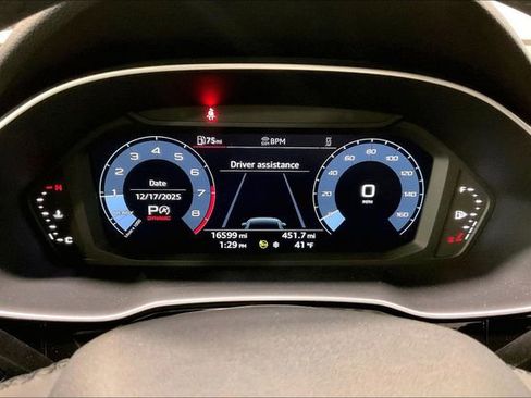 Certified 2022 Audi Q3 2.0T Premium w/ Convenience Package image 20