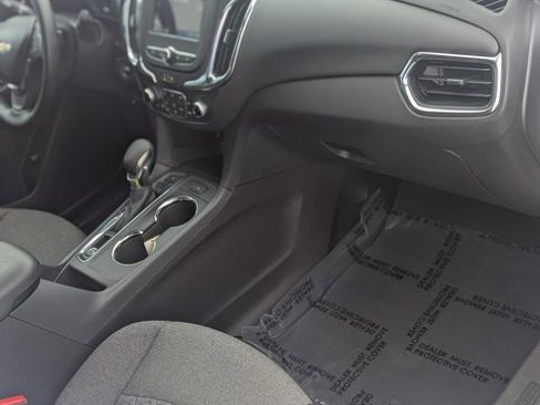 Used 2024 Chevrolet Equinox LT image 4