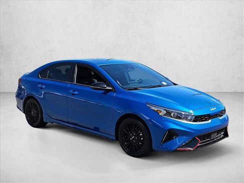 Used 2023 Kia Forte GT-Line w/ GT-Line Premium Package FWD image 3