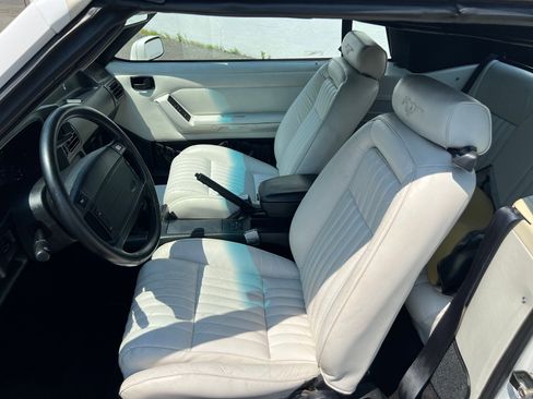 Used 1993 Ford Mustang LX RWD image 23