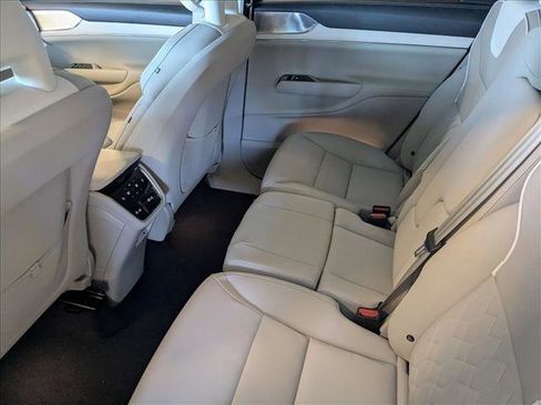 New 2025 Volvo EX90 Ultra image 16