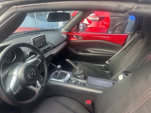 Used 2016 MAZDA MX-5 Miata Club image 14