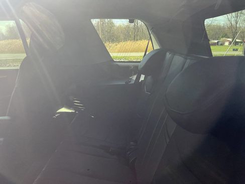 Used 2015 Cadillac Escalade Luxury image 15