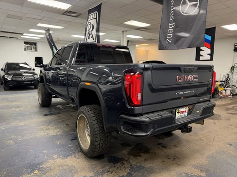 Used 2022 GMC Sierra 3500 Denali image 10