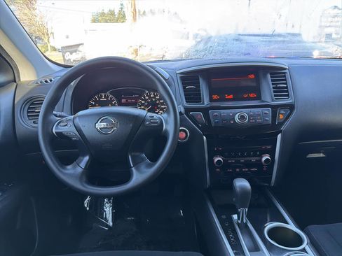 Used 2015 Nissan Pathfinder S image 22