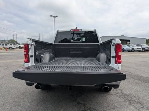 Used 2025 RAM 1500 Big Horn AWD/4WD image 14