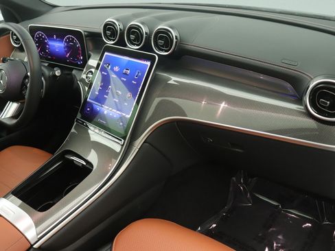 Certified 2024 Mercedes-Benz GLC 300 4MATIC image 22