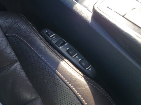 Used 2015 Mercedes-Benz E 400 E 400 w/ Premium 1 Package image 23