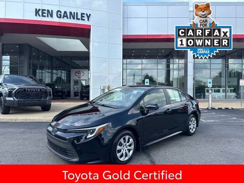 Certified 2024 Toyota Corolla LE FWD image 1