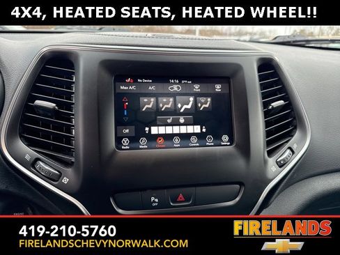 Used 2020 Jeep Cherokee Latitude Plus w/ Cold Weather Group image 11