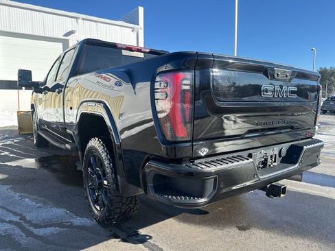 Used 2024 GMC Sierra 3500 AT4 w/ AT4 Premium Plus Package image 3