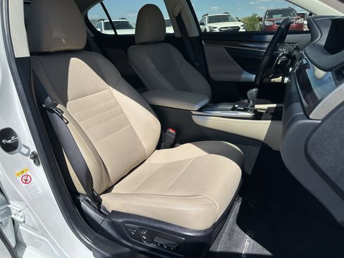 Used 2018 Lexus GS 350 image 10