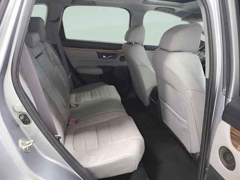 Used 2017 Honda CR-V Touring image 19