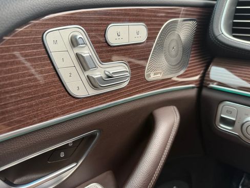 Certified 2022 Mercedes-Benz GLS 450 4MATIC image 28